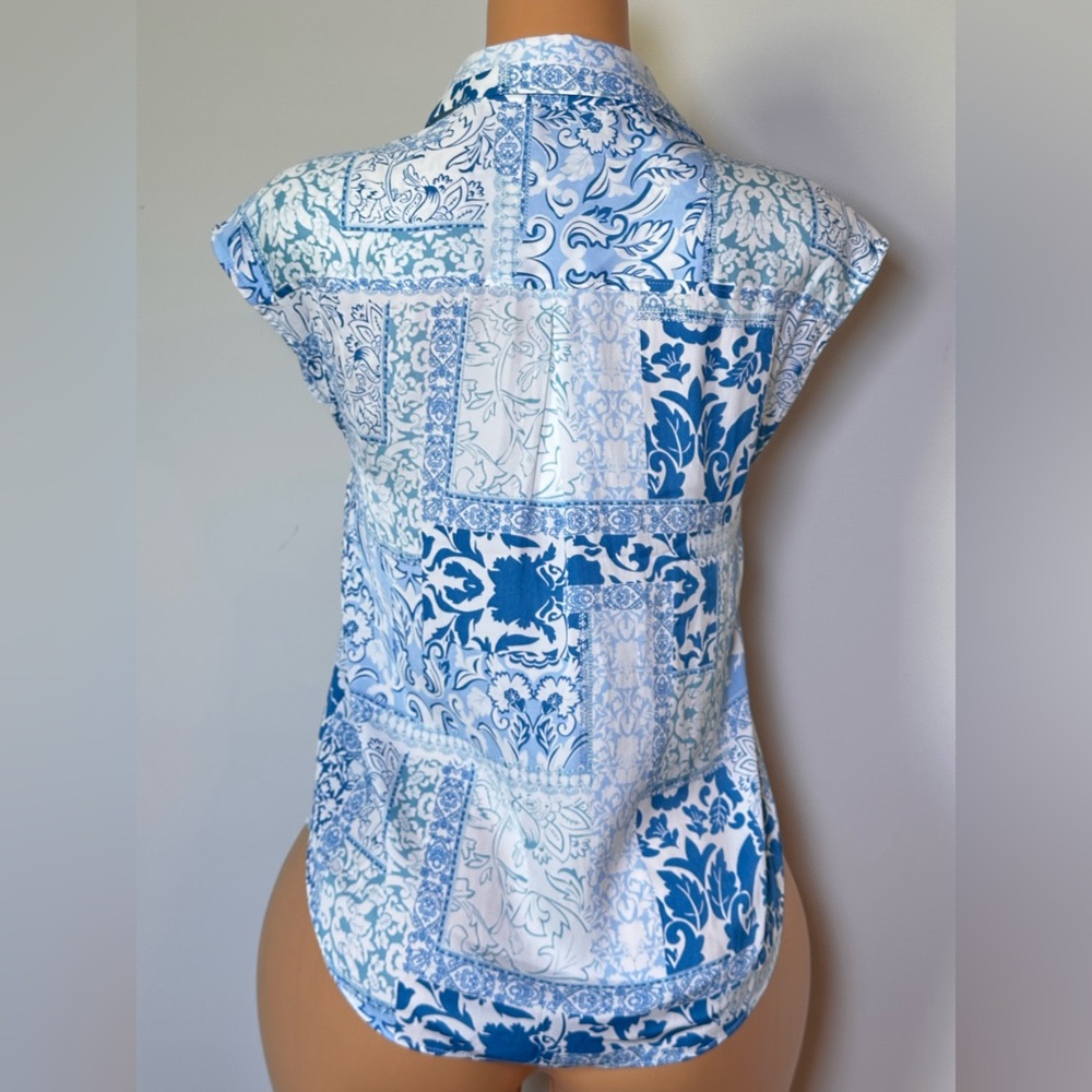 Maison D’Amelie Elegant Blue and White Floral Button Down Shirt - Picture 6 of 6